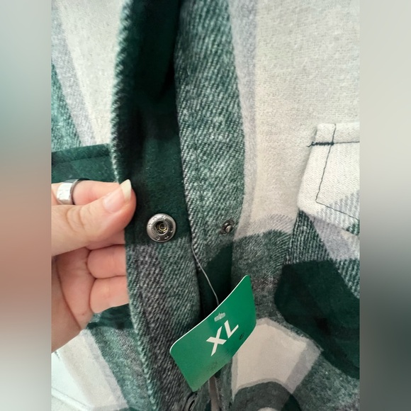 HFX Shacket - Picture 3 of 8